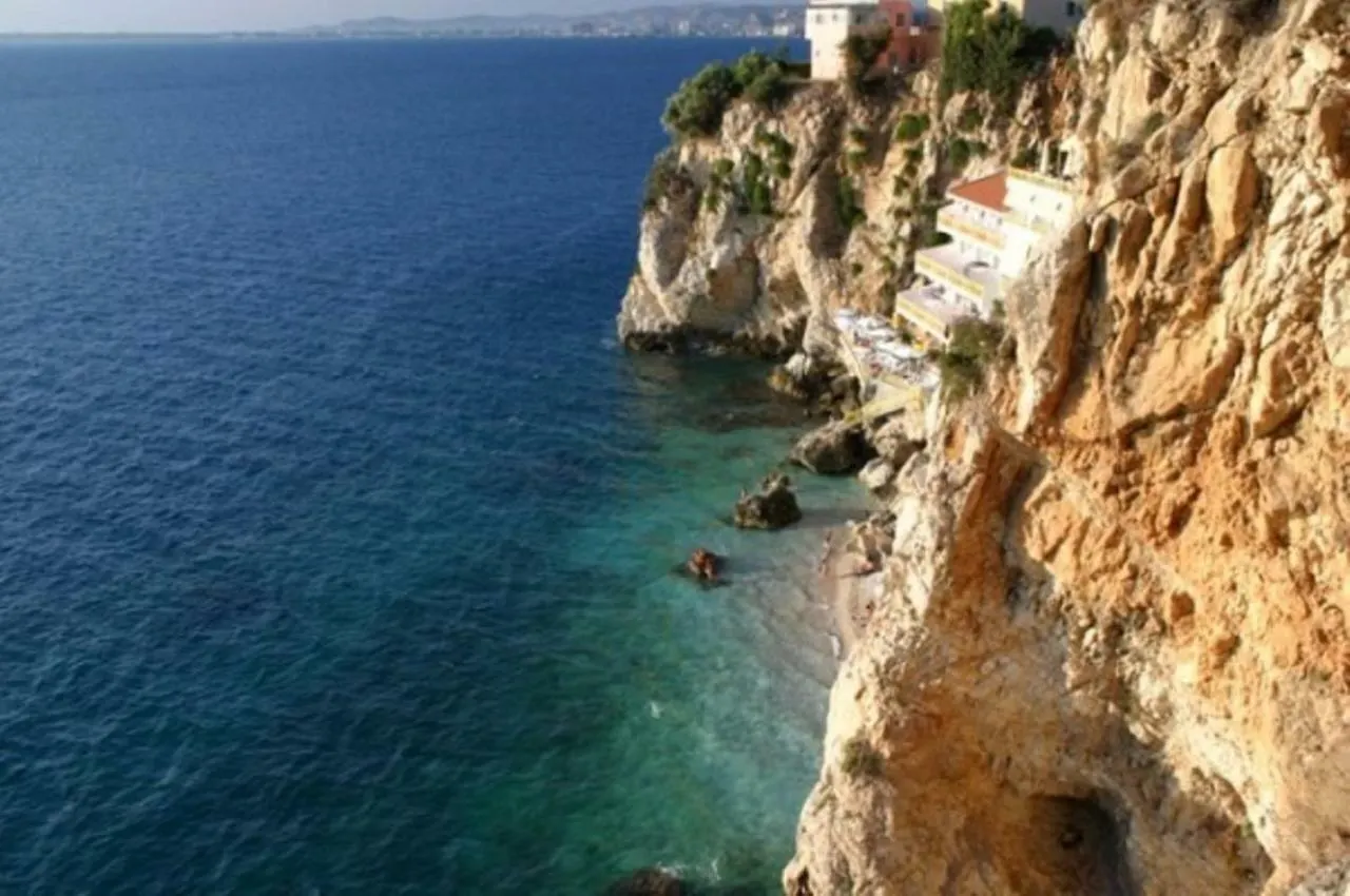 Rrstorant Riviera Blu Hotel Vlorë Albanië